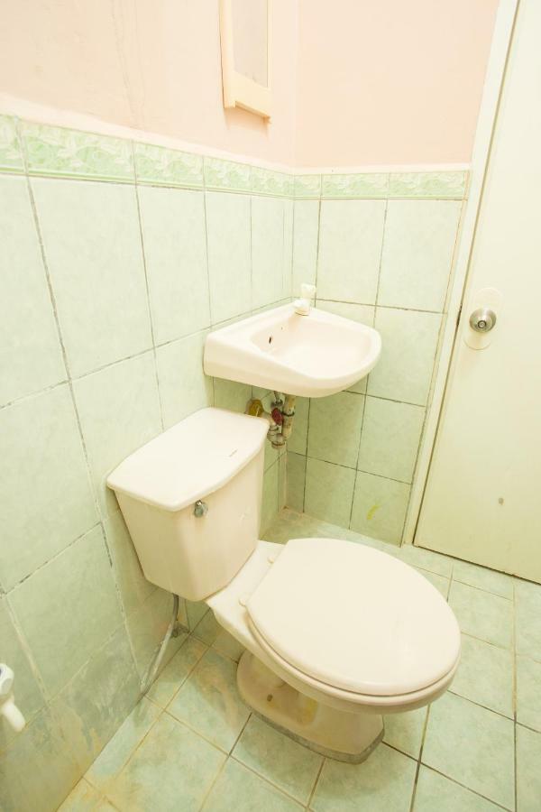 Gv ホテル マスバテ Masbate City エクステリア 写真